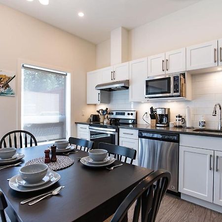 شقة The Mac Shack By Revelstoke Vacations المظهر الخارجي الصورة